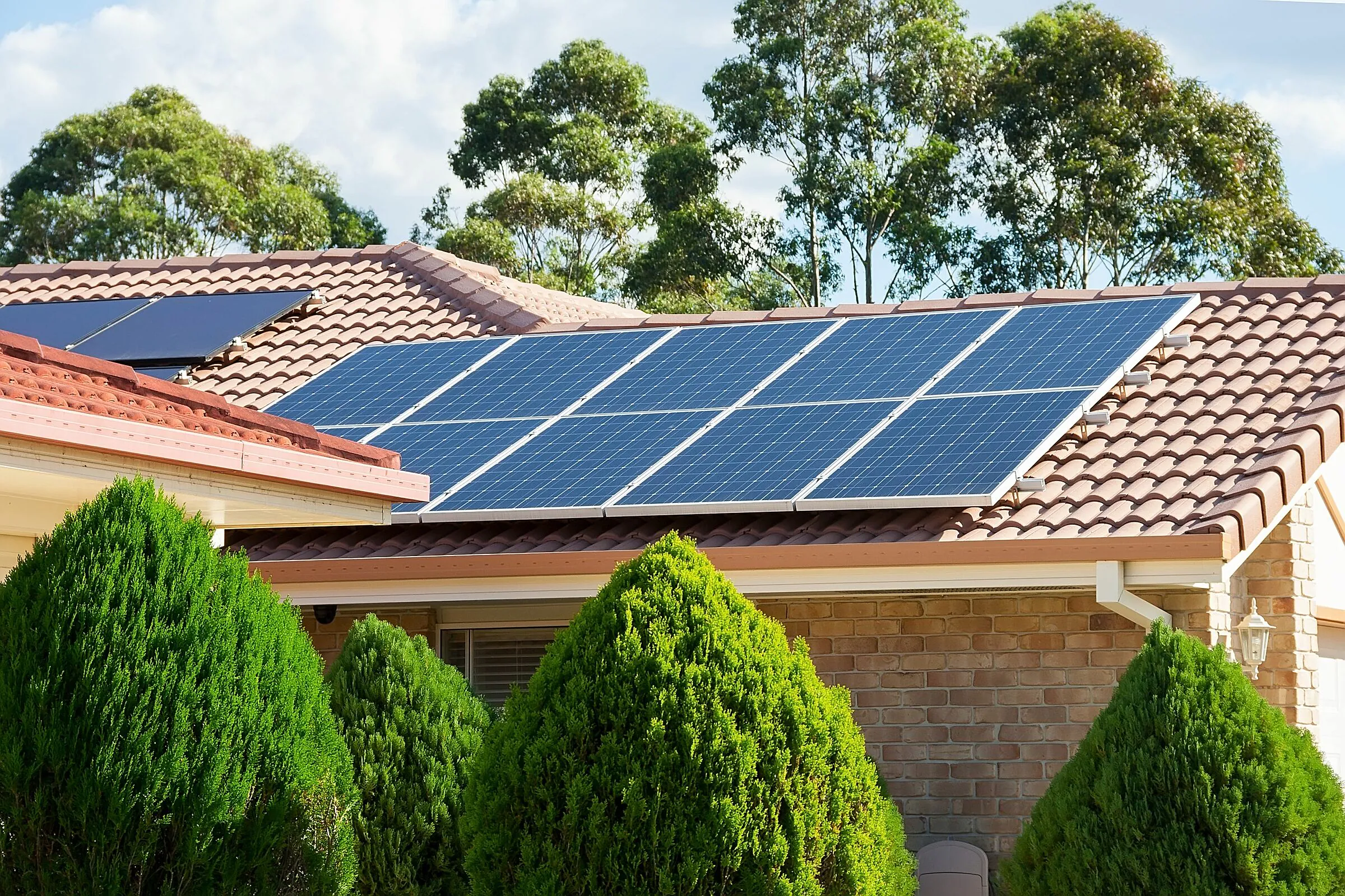 solar panel installation services in Pacific Palisades, CA